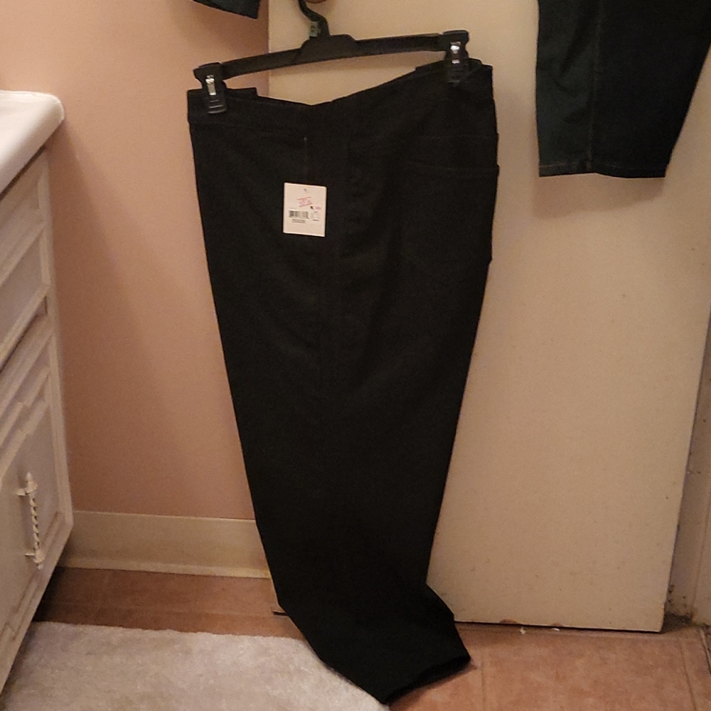 Jeans - Picture 2 of 5